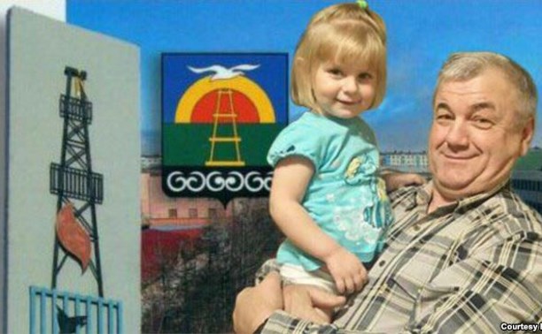 b65dd387-9919-41de-a645-1bc6596c5b0e_1