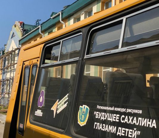 652 миллиона по нацпроекту и двое рабочих на крыше